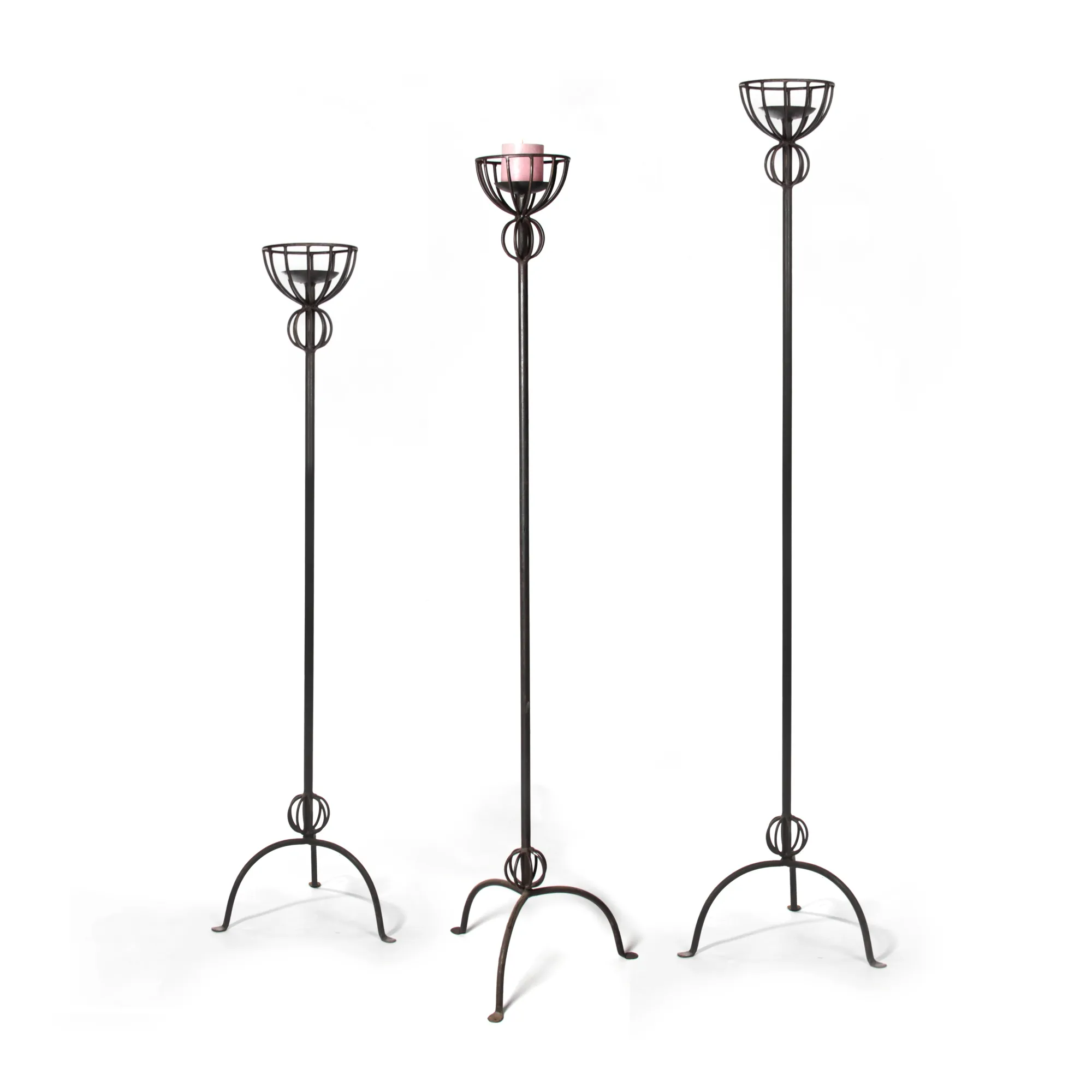 3 Kerzenständer aus Eisen im Set, H 120-150 cm