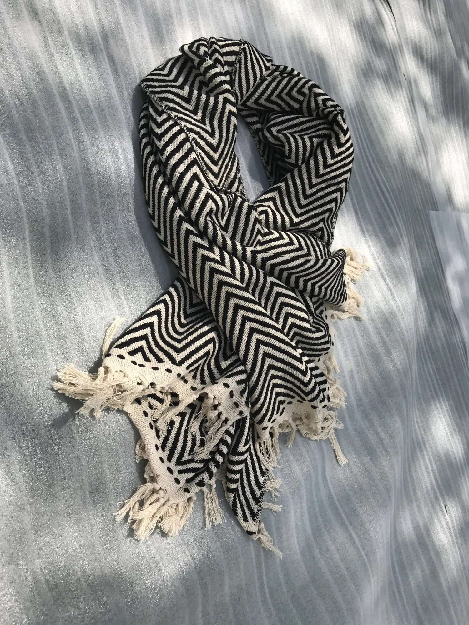 Throw 'Mandal', schwarz-weiß, B 180 cm, T 128 cm