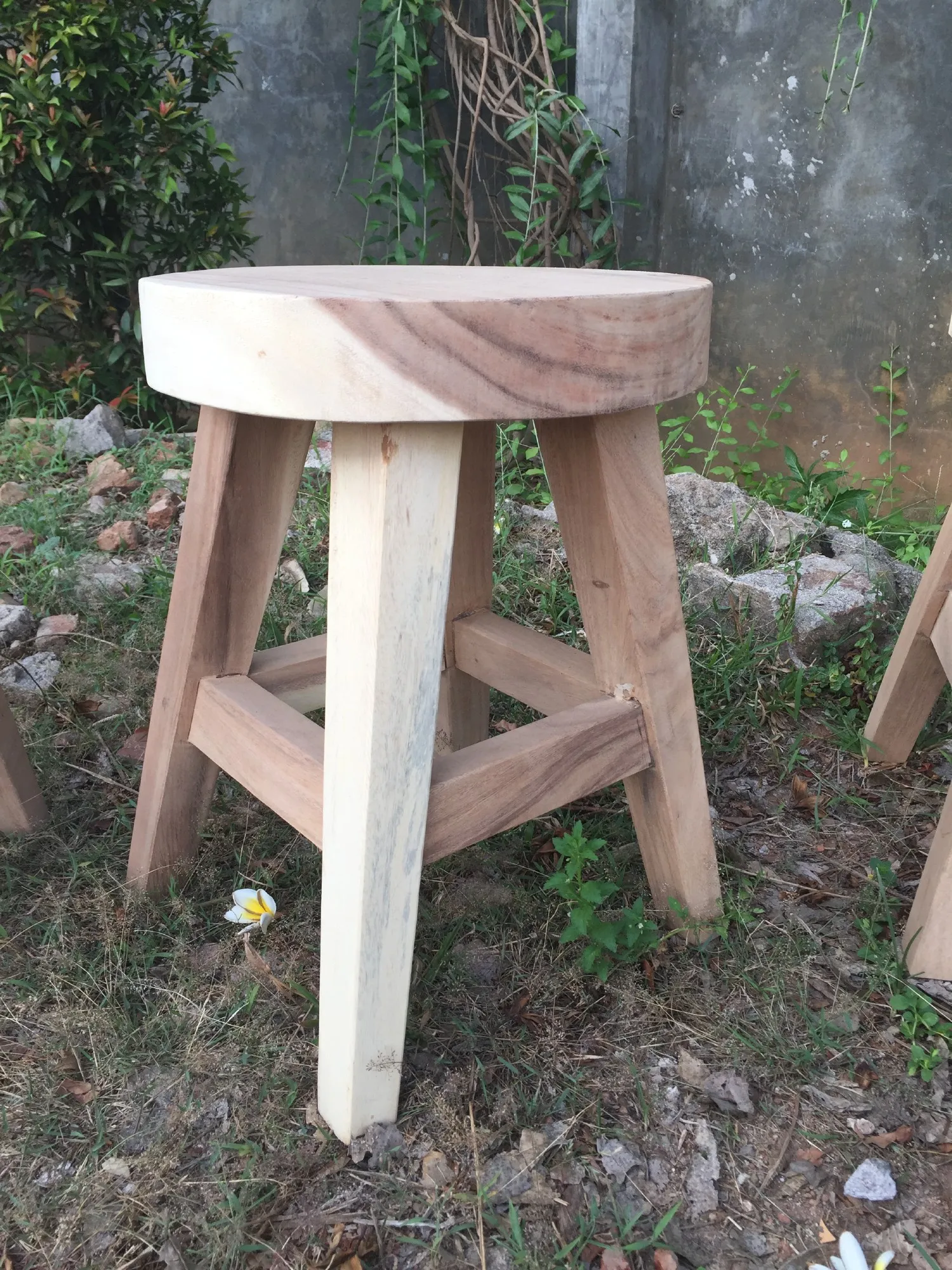 Hocker 'Nusa', T 35 cm, B 35 cm, H 45 cm