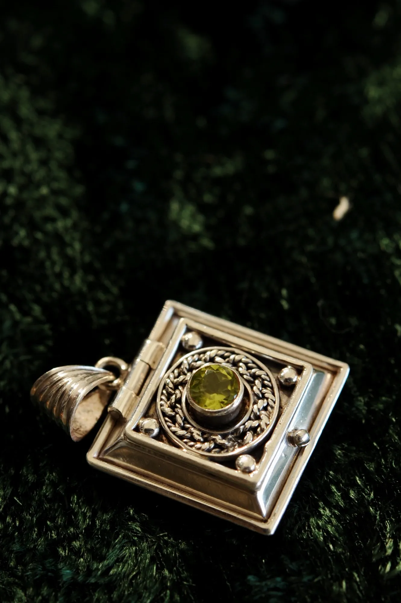 Medaillon 925 Silber mit Citrin, aufklappbar, B 1,5 cm, H 2,5 cm