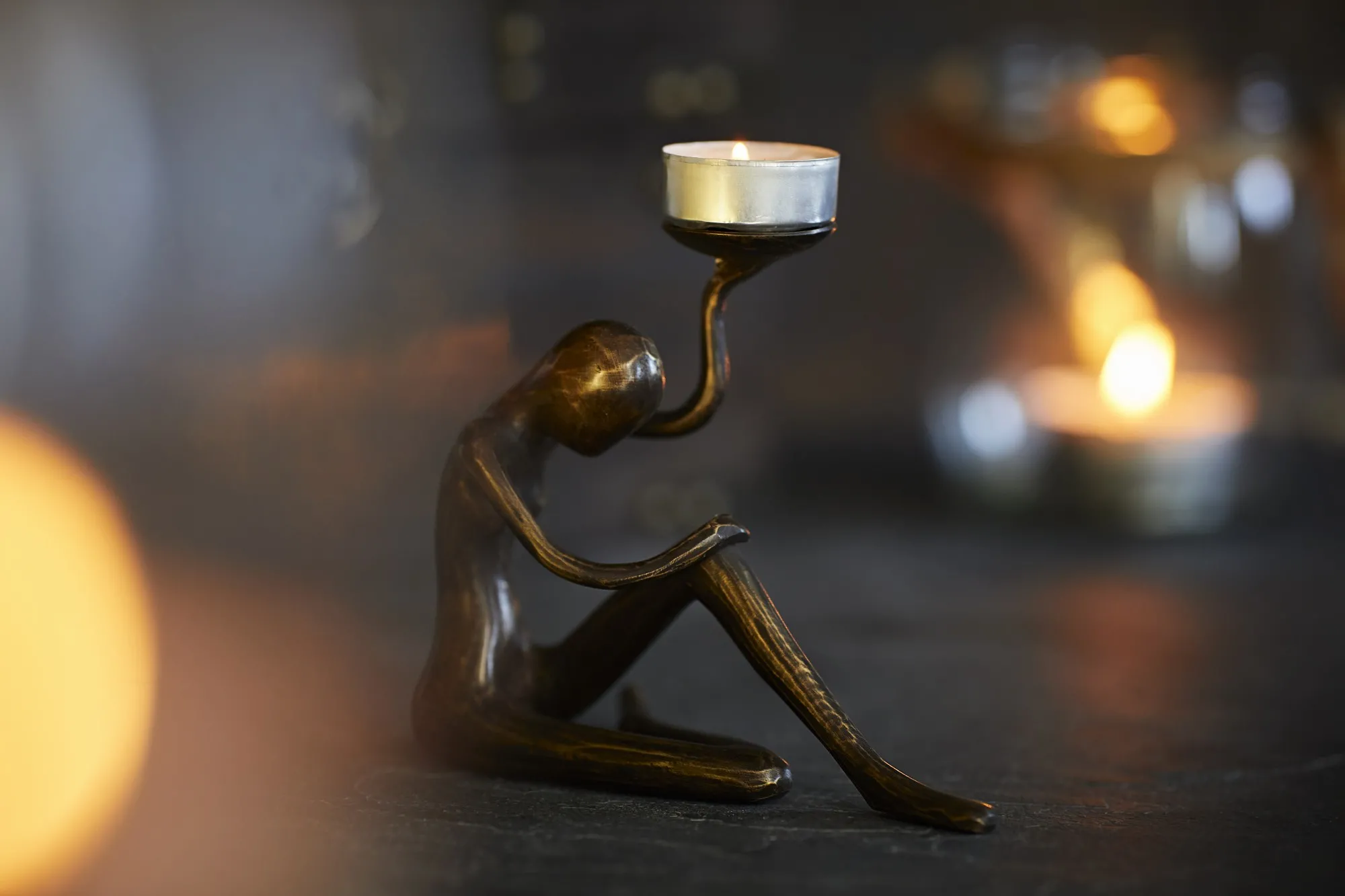 Teelichthalter 'Ballerina', aus Bronze, H 13,5 cm, T 7 cm, B 13 cm