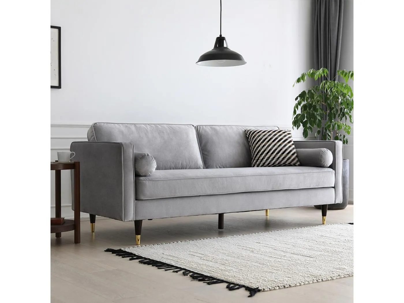 3-Sitzer-Sofa aus Samt, hellgrau NALHA
