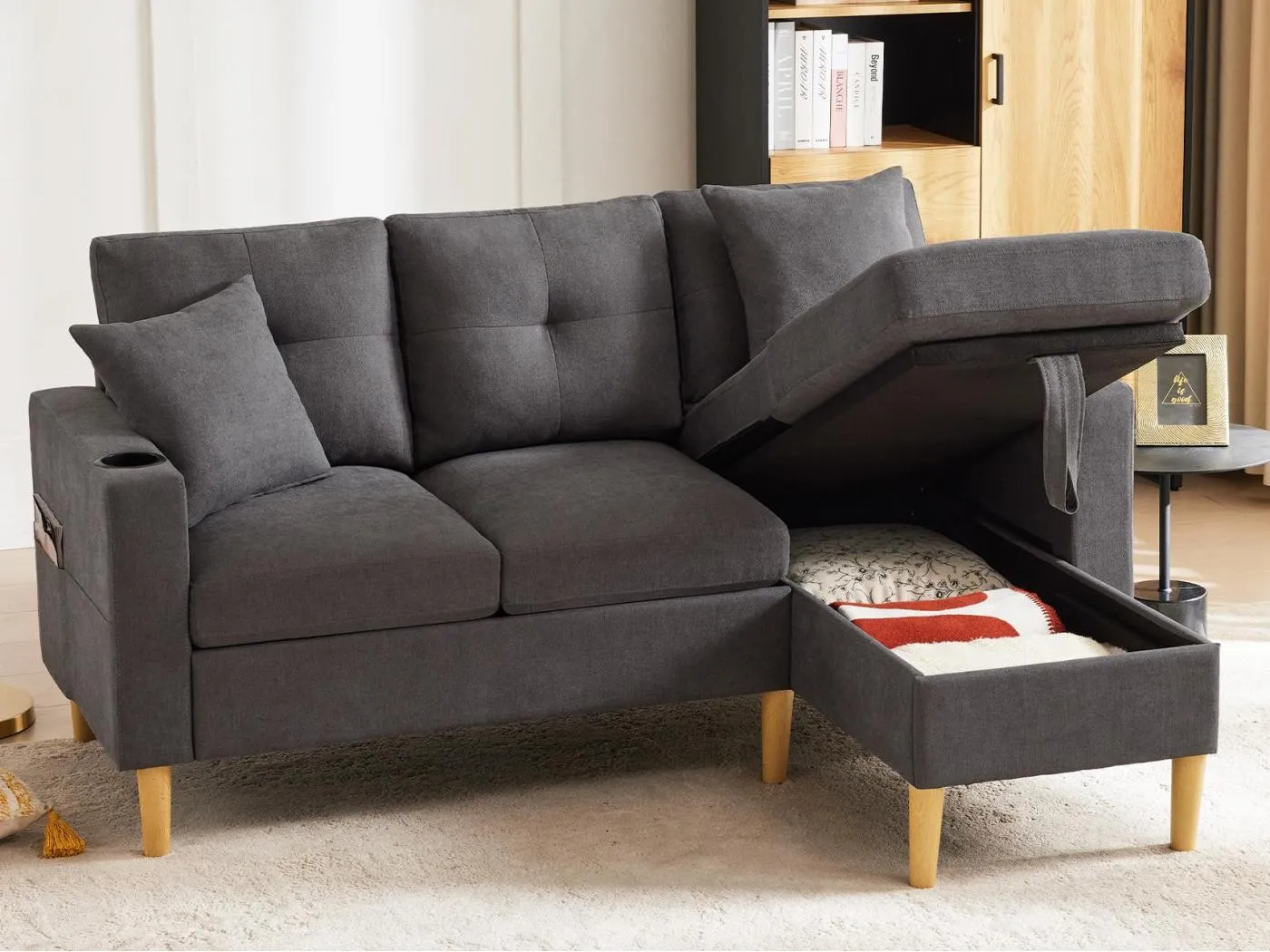 Moderner 3-Sitzer Ecksofa - mit 2 Becherhaltern - 2 Kissen - mit Stauraum - dunkelgrau