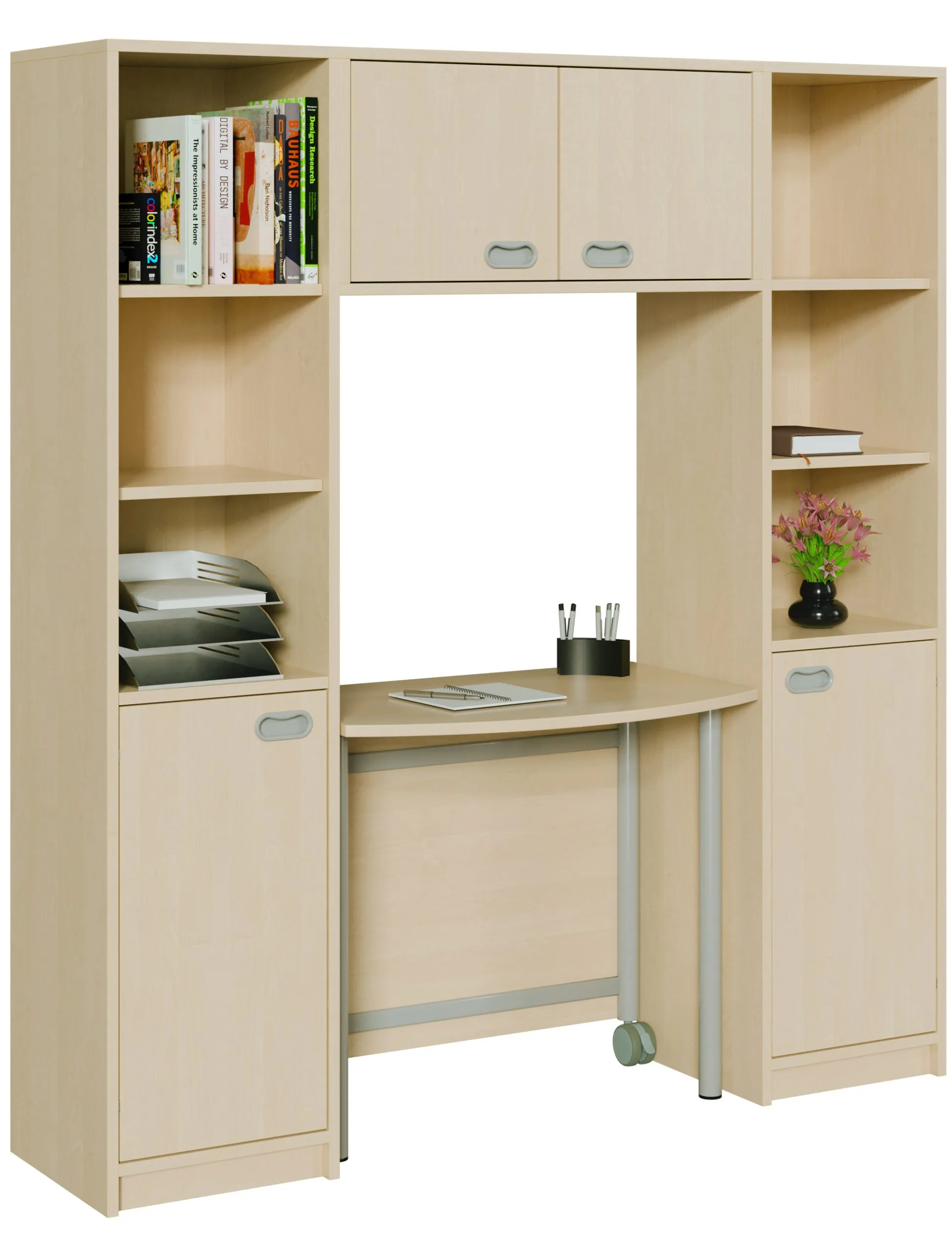 ErzieherInnen-Arbeitsplatz mit offenen Regalfächern und Türen