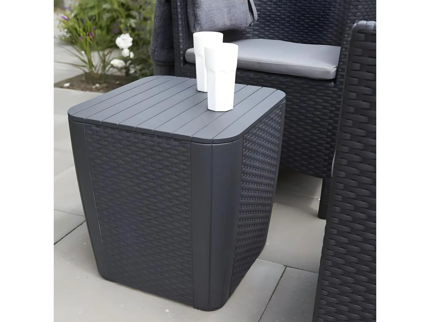 Prolenta Premium - Garten-Beistelltisch Luzon Rattan-Optik Flach Graptgrau