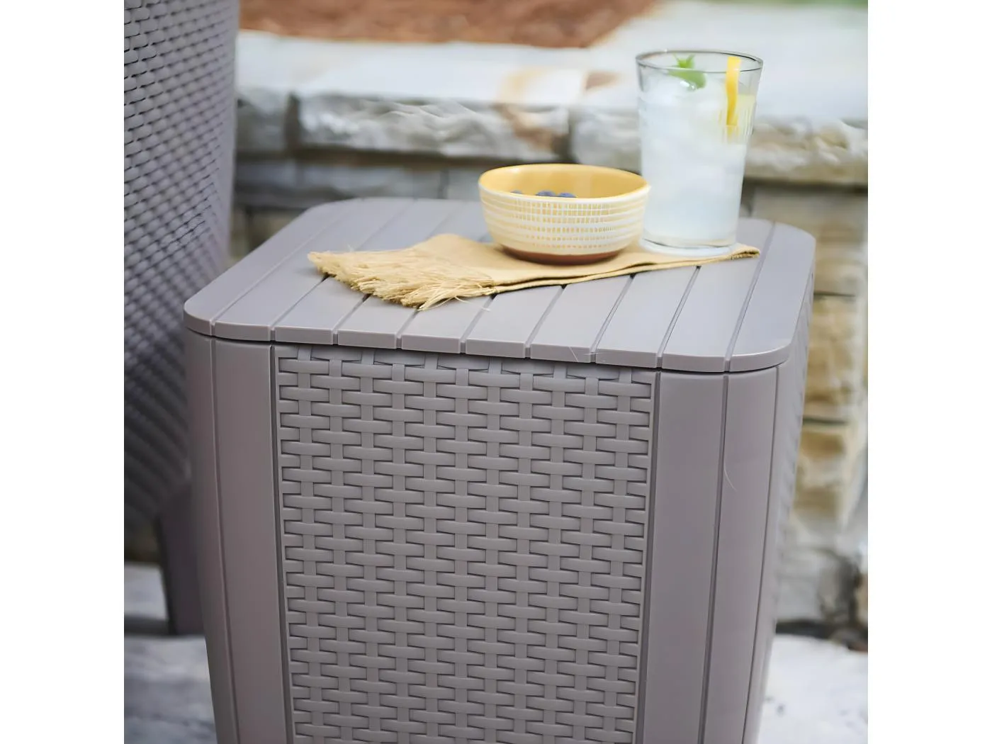 Prolenta Premium - Garten-Beistelltisch Luzon Rattan-Optik Flach Cappuccino-Braun