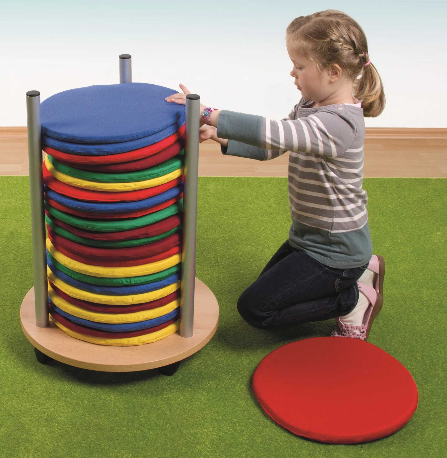 Sitzkissenwagen, fahrbar