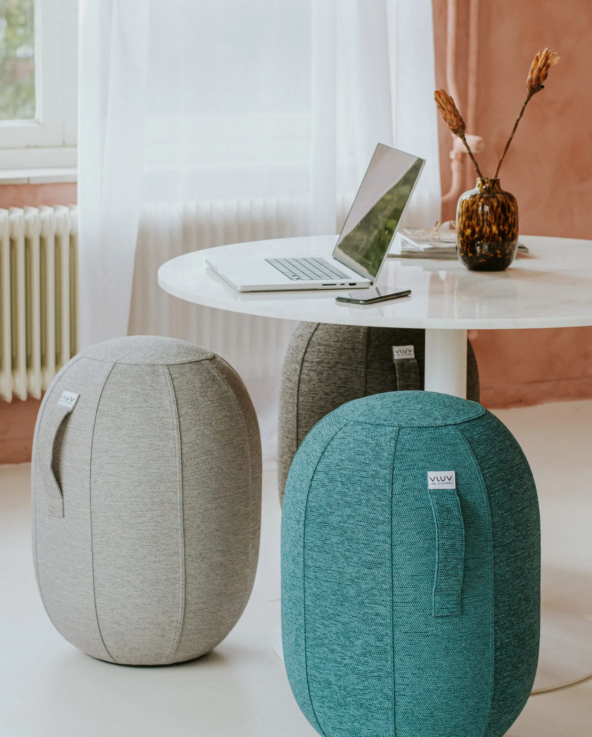 VLUV Balancekapsel "KAPSUL STOV”, aufblasbarer Sitzball